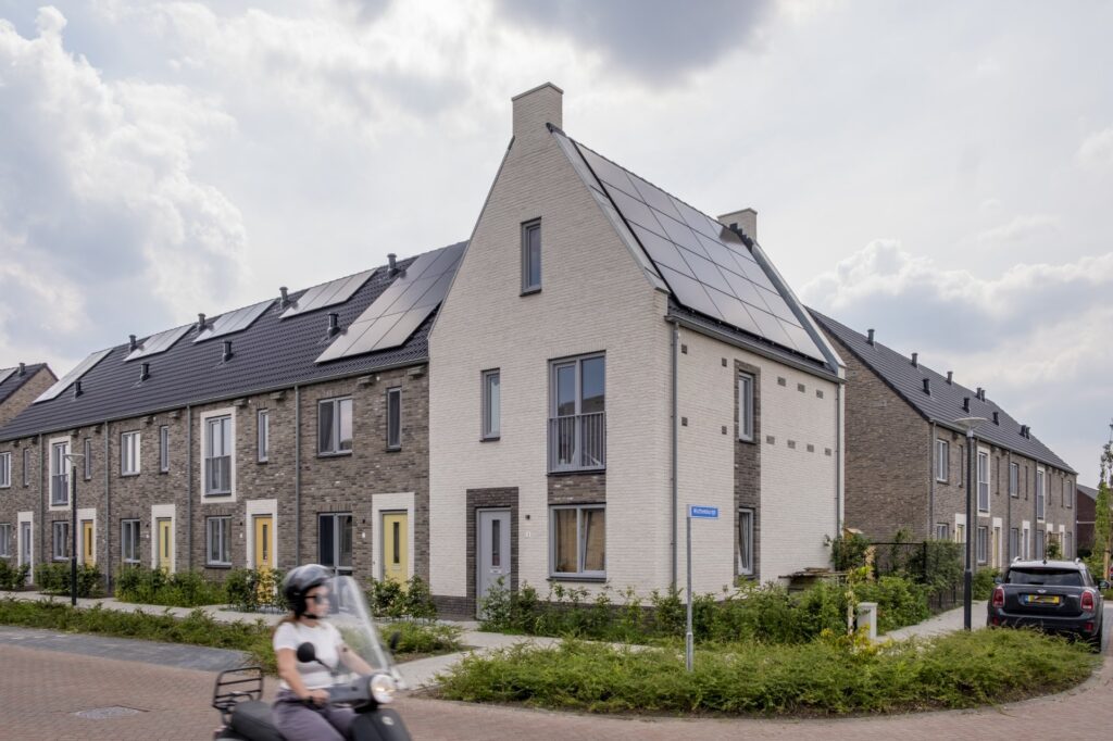 Lommerrijk, Waalwijk, Casade